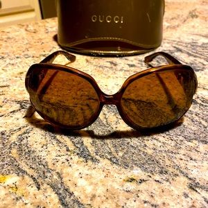 Stylish Oversized Polorized Gucci Sunglasses , Brown gold hardware, with case